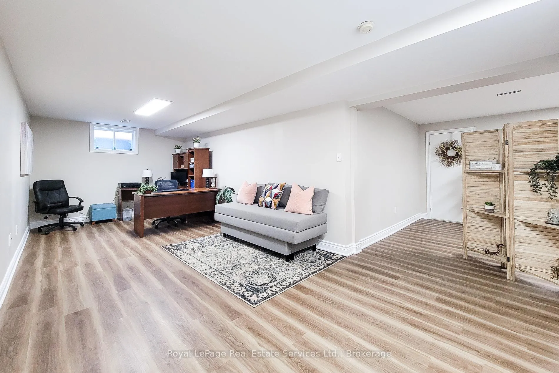 Photo 38 of 8111 Woodsview Crescent, Niagara Falls, Ascot — HOMEH
