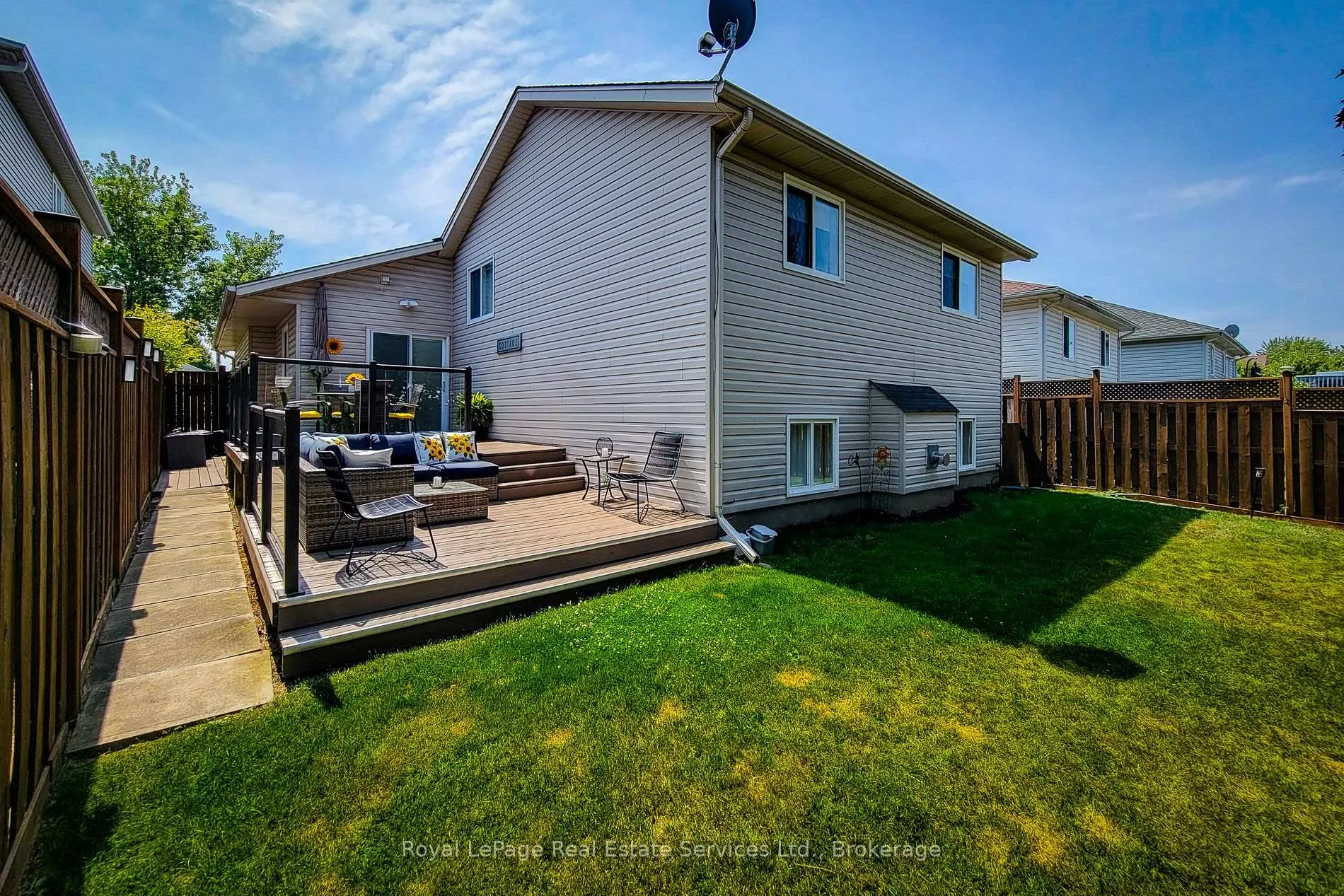 Photo 41 of 8111 Woodsview Crescent, Niagara Falls, Ascot — HOMEH