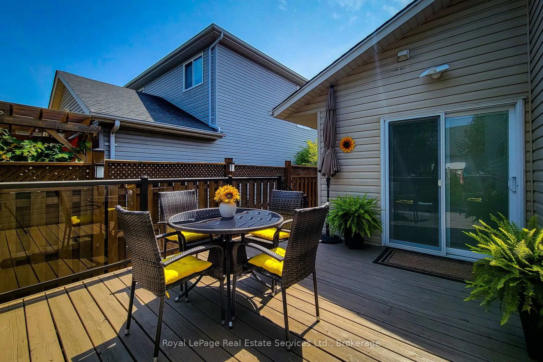 Photo 46 of 8111 Woodsview Crescent, Niagara Falls, Ascot — HOMEH