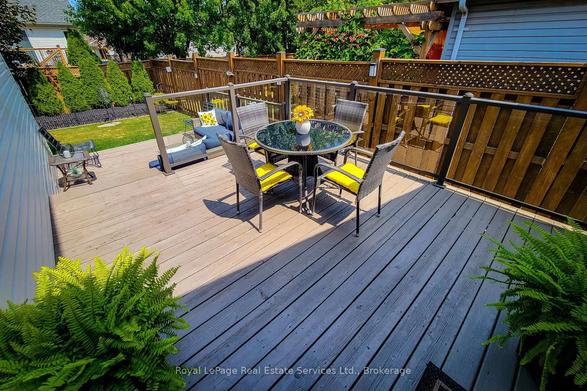 Photo 47 of 8111 Woodsview Crescent, Niagara Falls, Ascot — HOMEH