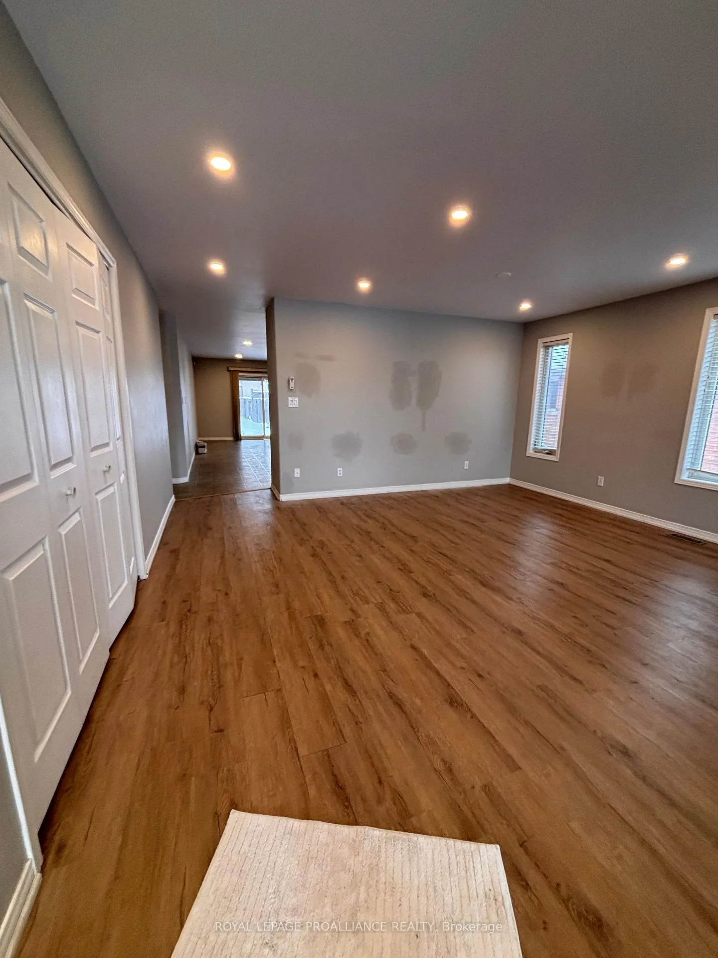 Photo 3 of 78 Hickory Grove, Belleville, Belleville Ward — HOMEH