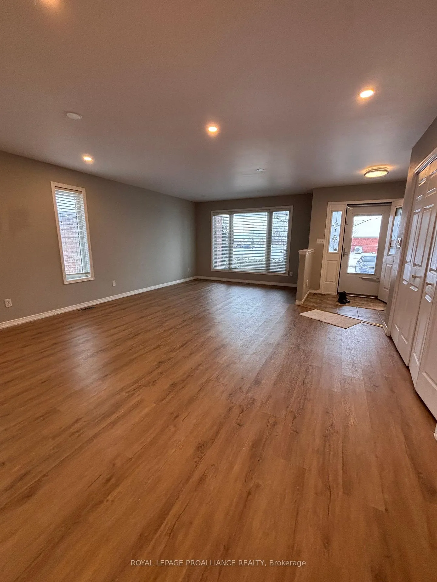 Photo 4 of 78 Hickory Grove, Belleville, Belleville Ward — HOMEH