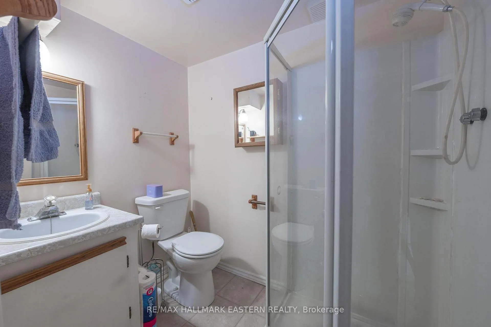 Photo 27 of 845 Gilbert Street, Peterborough, Northcrest Ward 5 — HOMEH