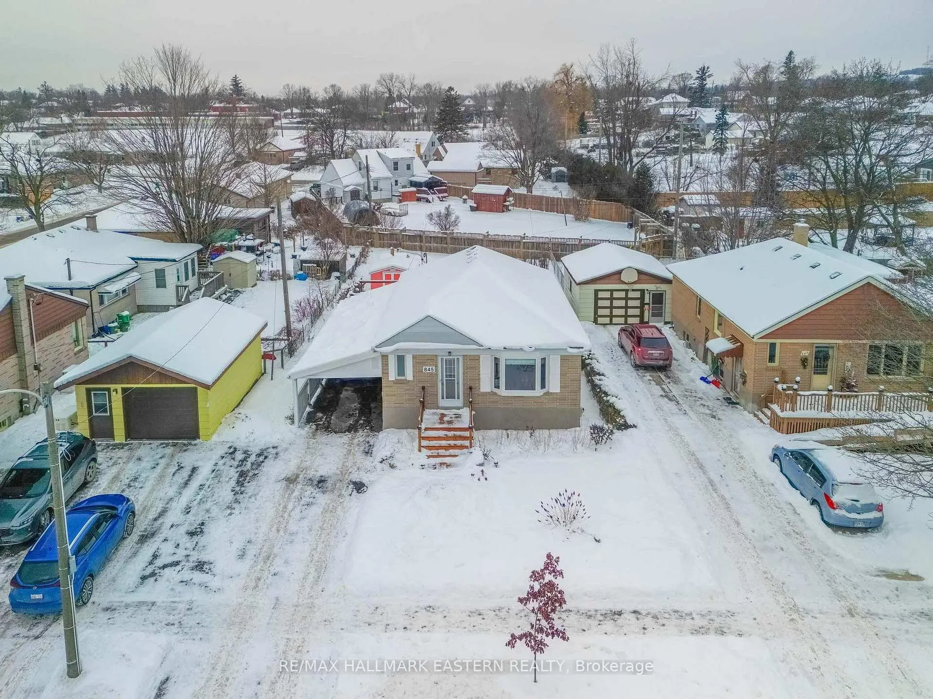 Photo 34 of 845 Gilbert Street, Peterborough, Northcrest Ward 5 — HOMEH