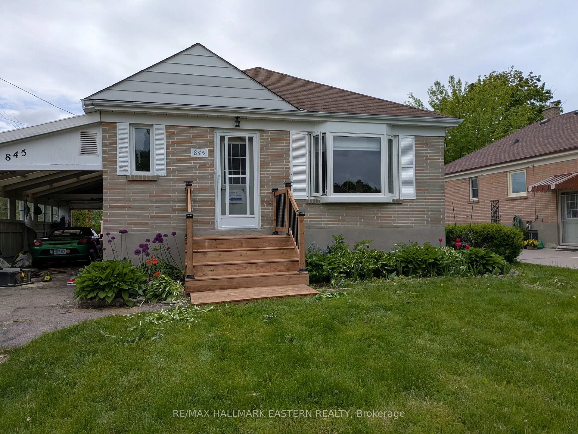 Photo 43 of 845 Gilbert Street, Peterborough, Northcrest Ward 5 — HOMEH