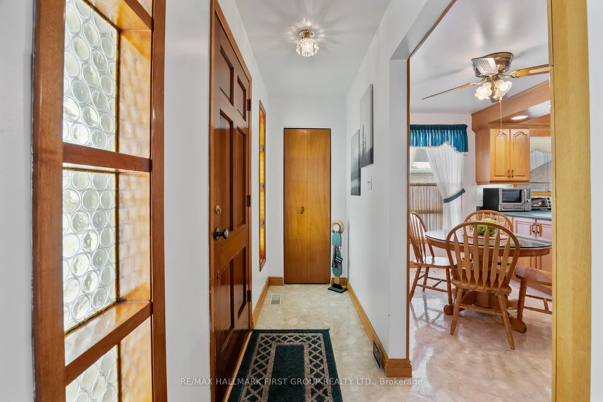 Photo 5 of 59 Seneca Avenue, Oshawa, Samac — HOMEH