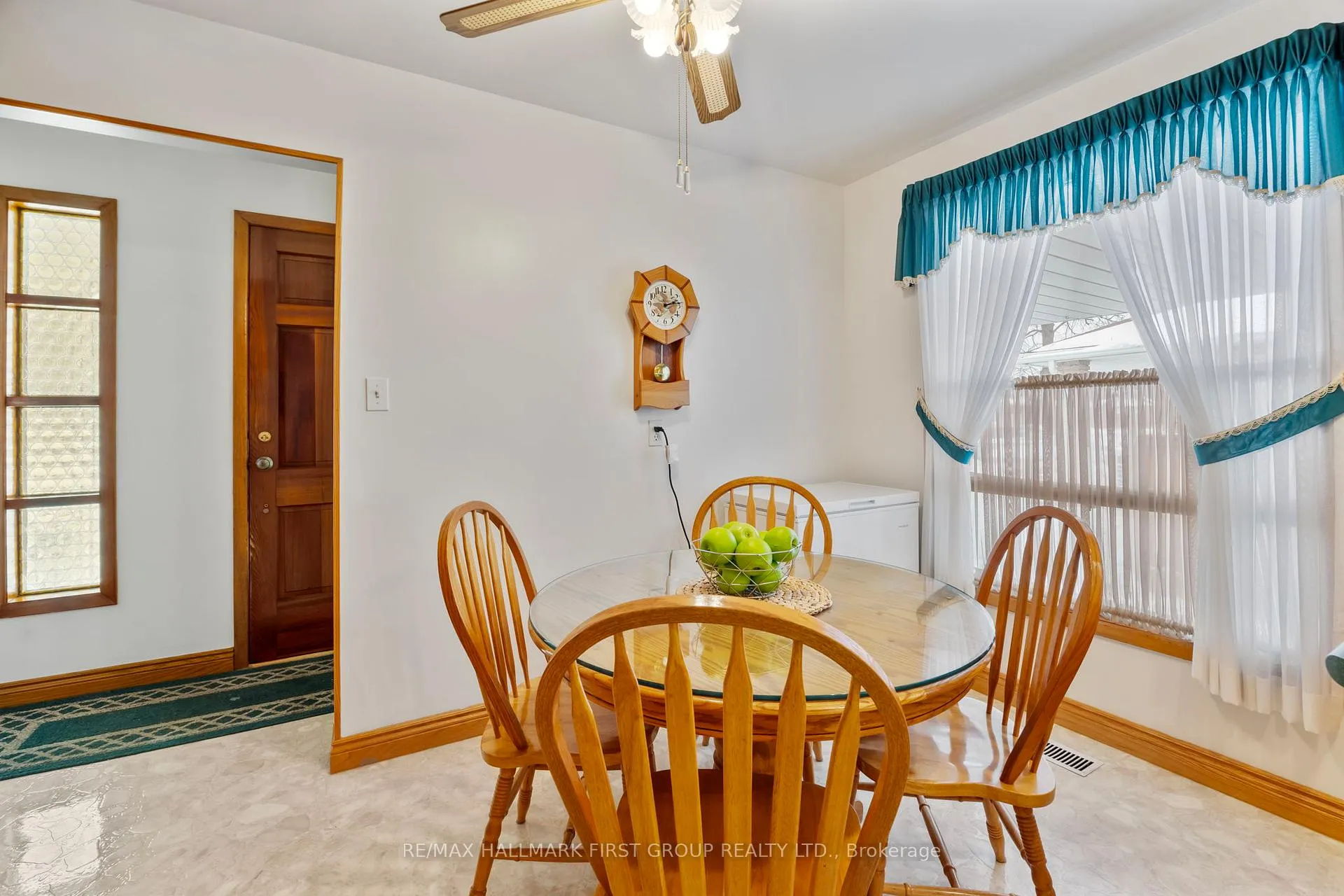 Photo 17 of 59 Seneca Avenue, Oshawa, Samac — HOMEH