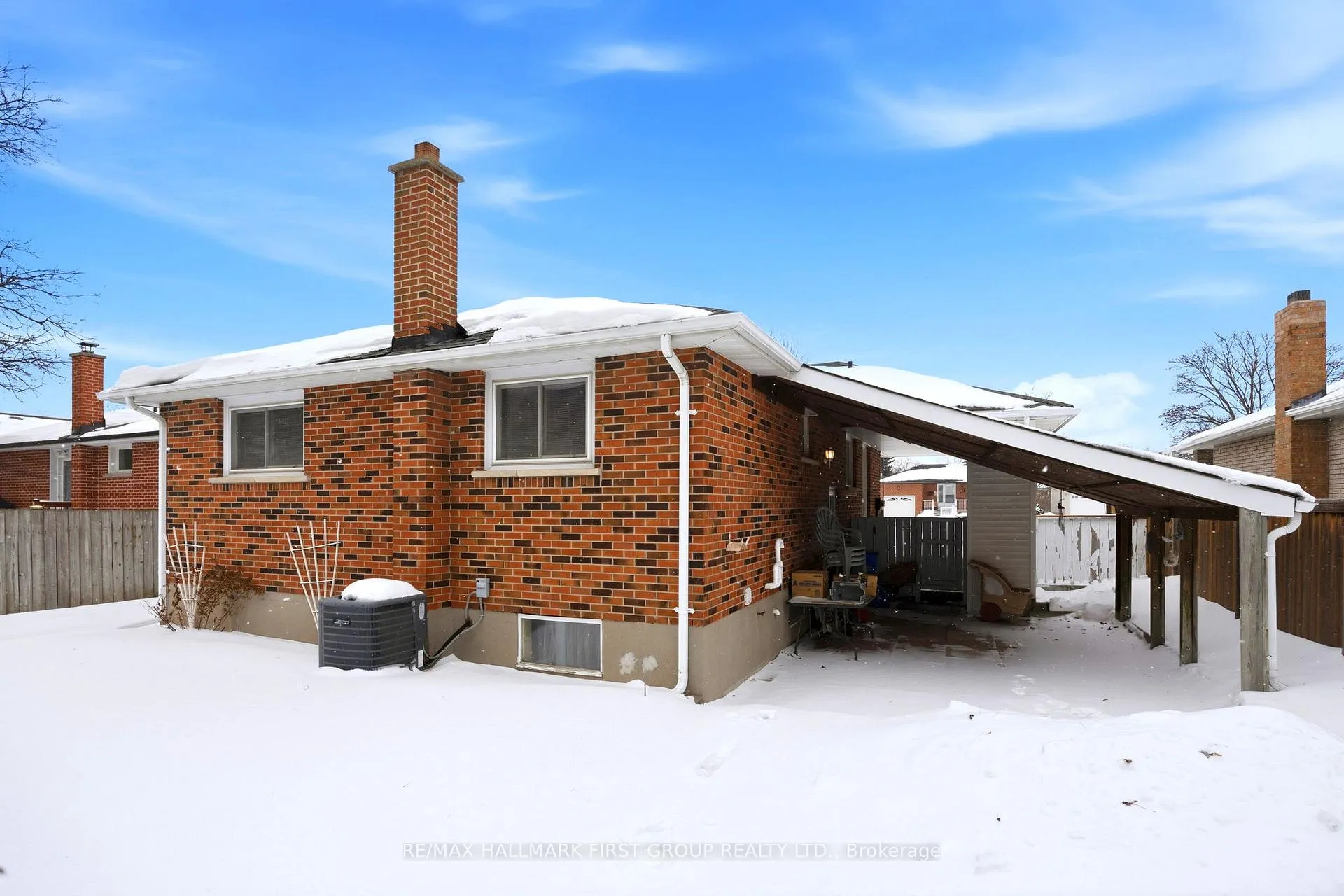 Photo 31 of 59 Seneca Avenue, Oshawa, Samac — HOMEH