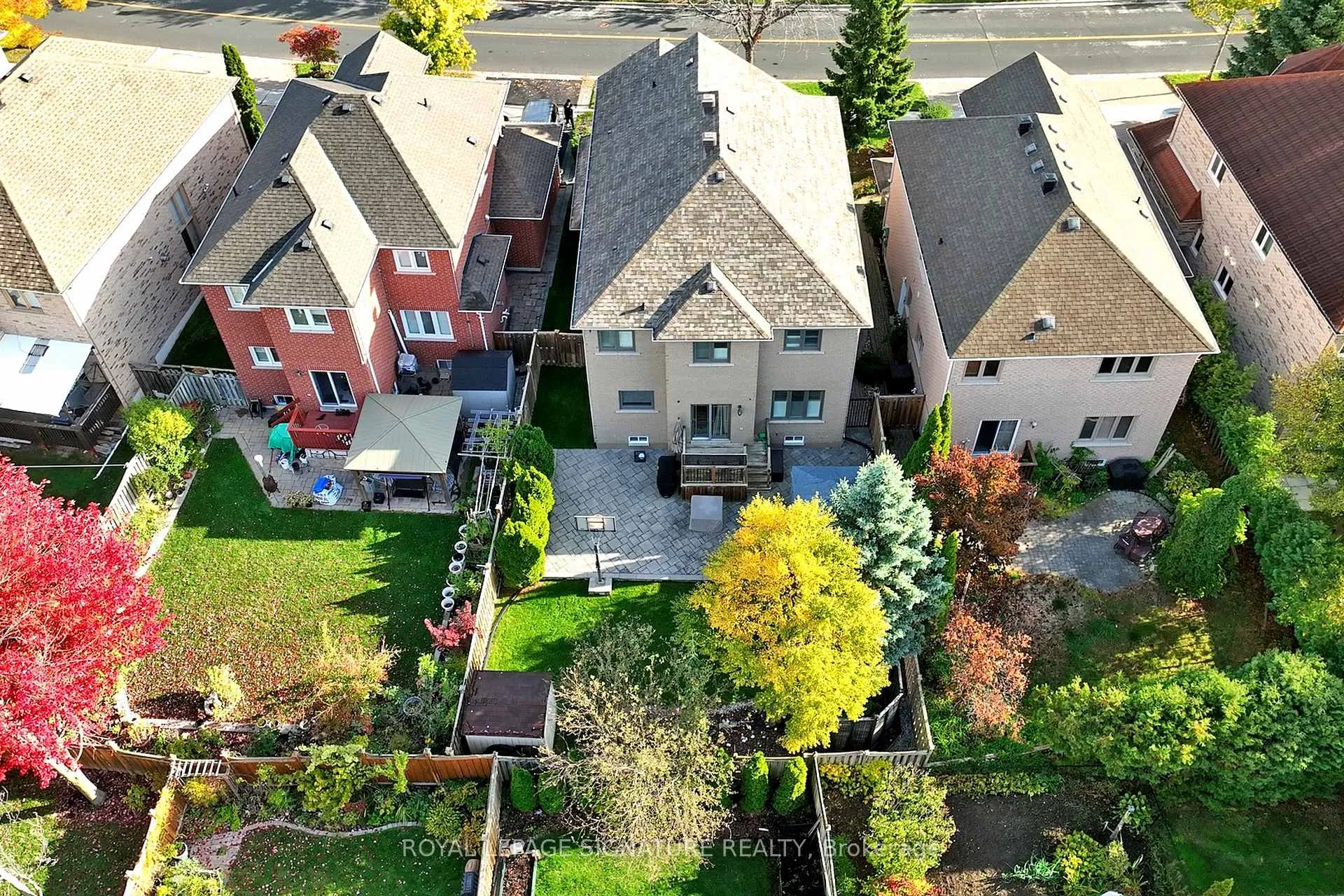 Photo 3 of 62 Legacy Drive, Markham, Legacy — HOMEH