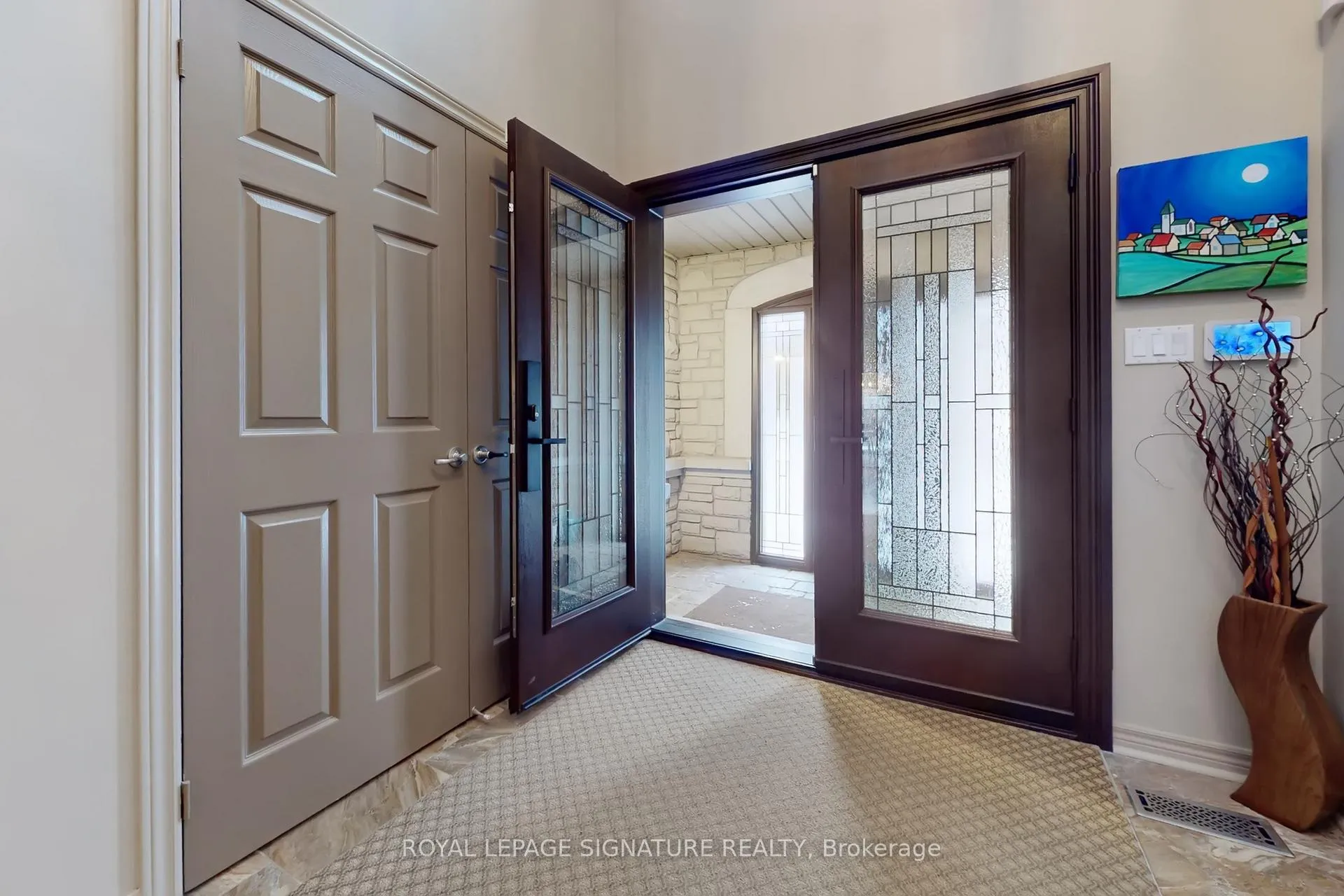 Photo 6 of 62 Legacy Drive, Markham, Legacy — HOMEH