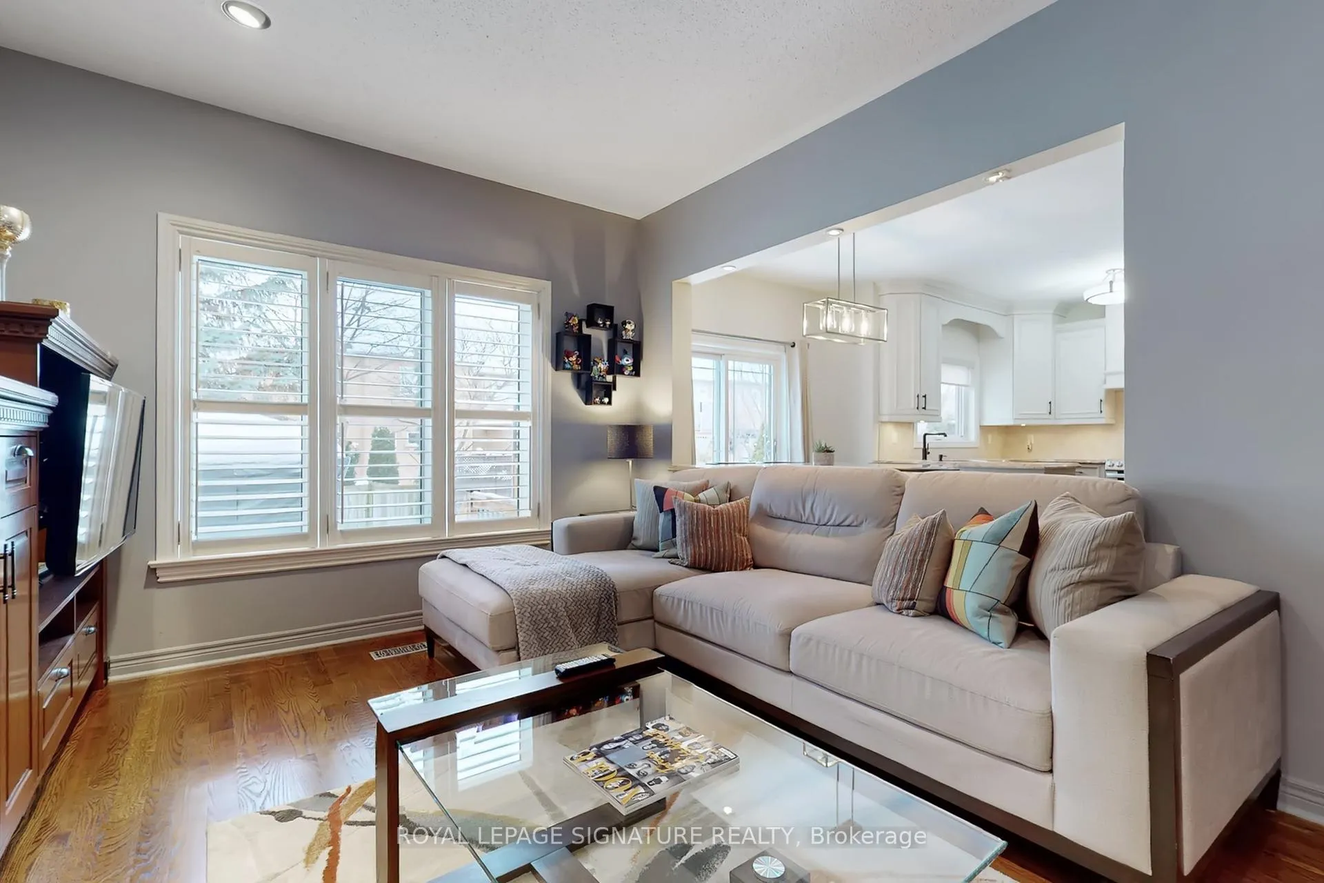 Photo 14 of 62 Legacy Drive, Markham, Legacy — HOMEH
