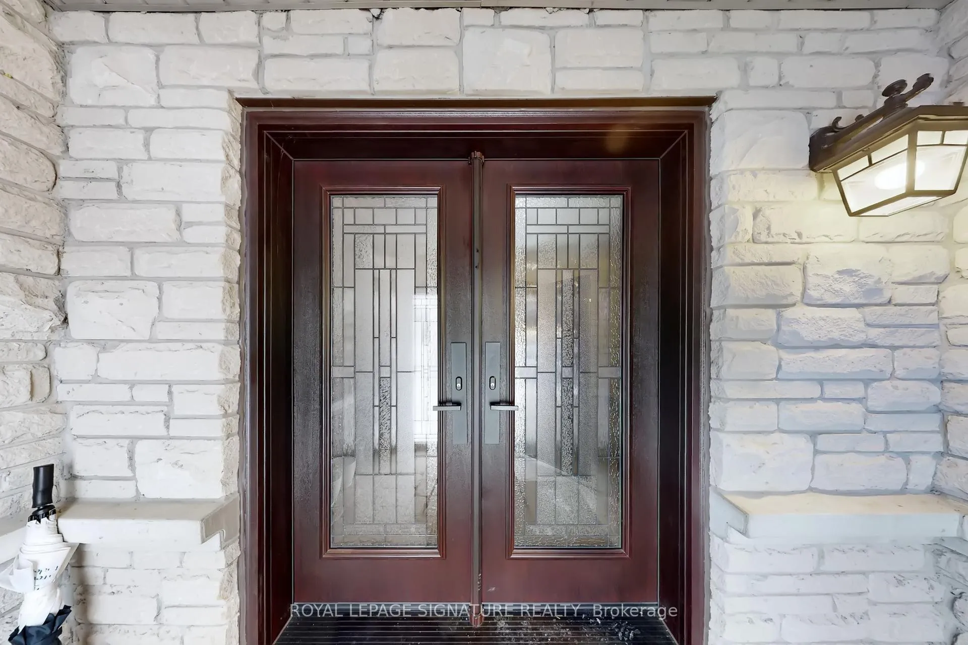 Photo 41 of 62 Legacy Drive, Markham, Legacy — HOMEH