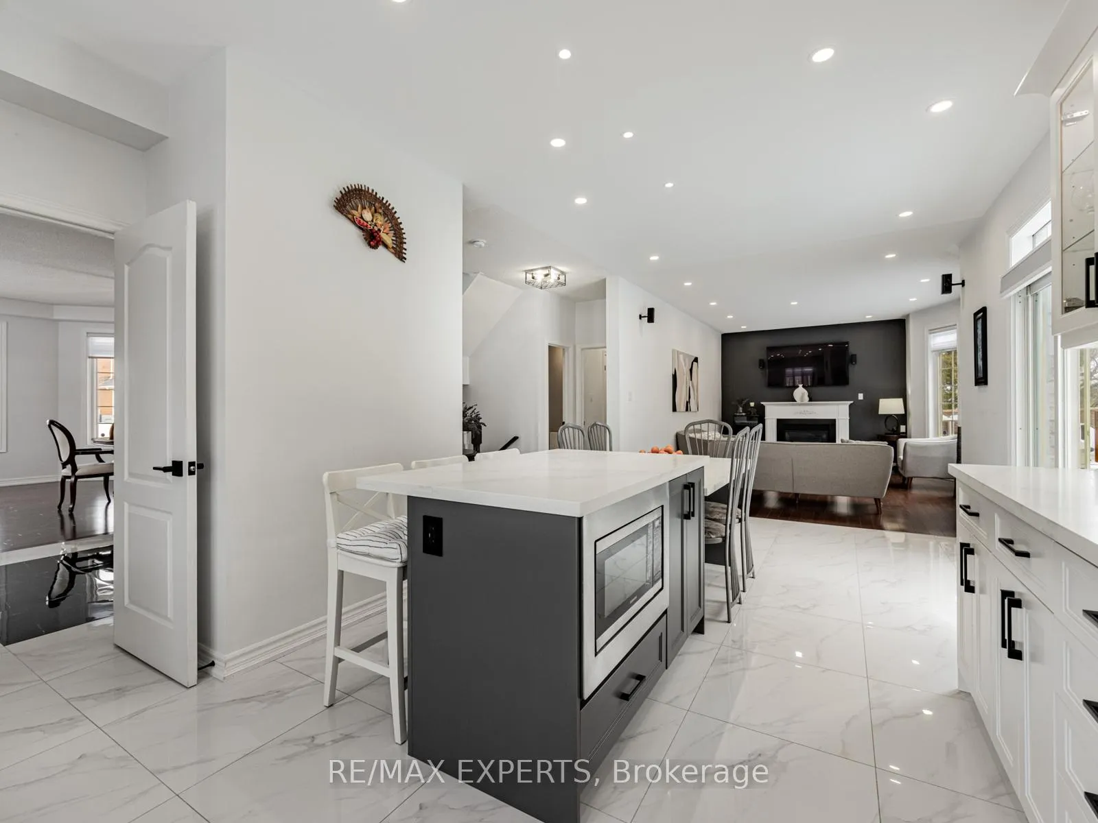 Photo 11 of 107 Saint Francis Avenue, Vaughan, Vellore Village — HOMEH