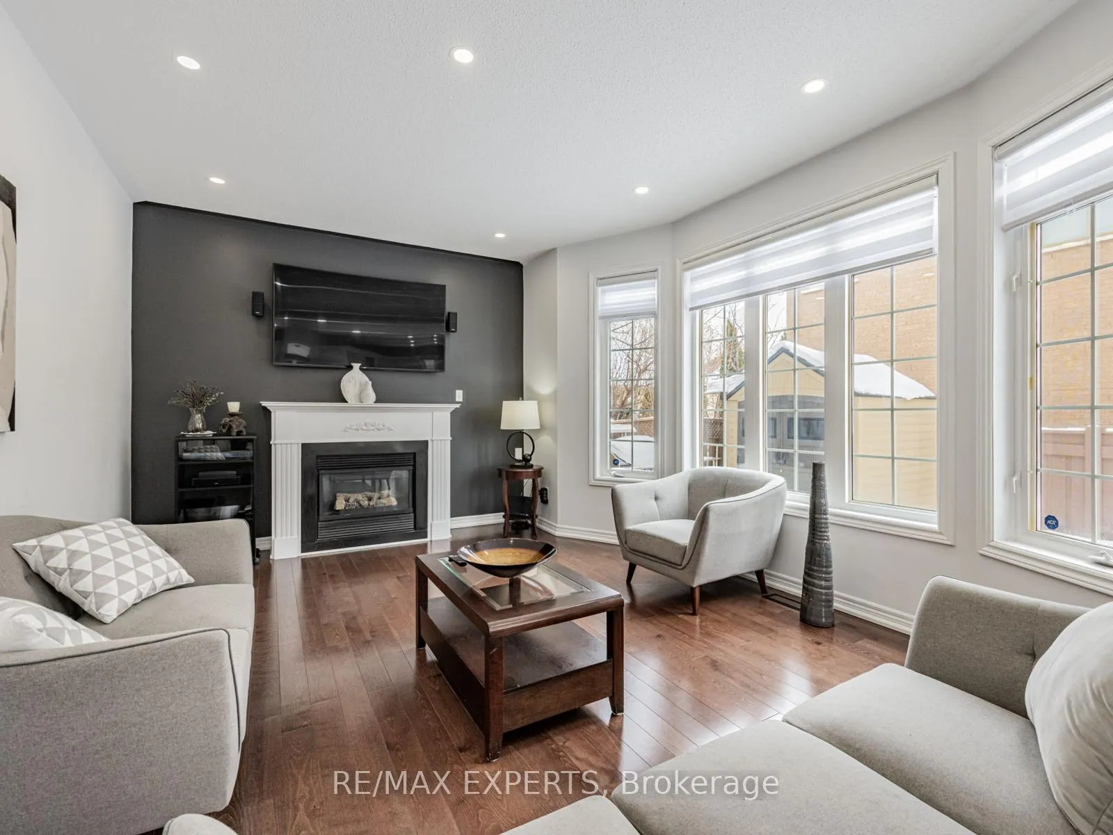 Photo 12 of 107 Saint Francis Avenue, Vaughan, Vellore Village — HOMEH