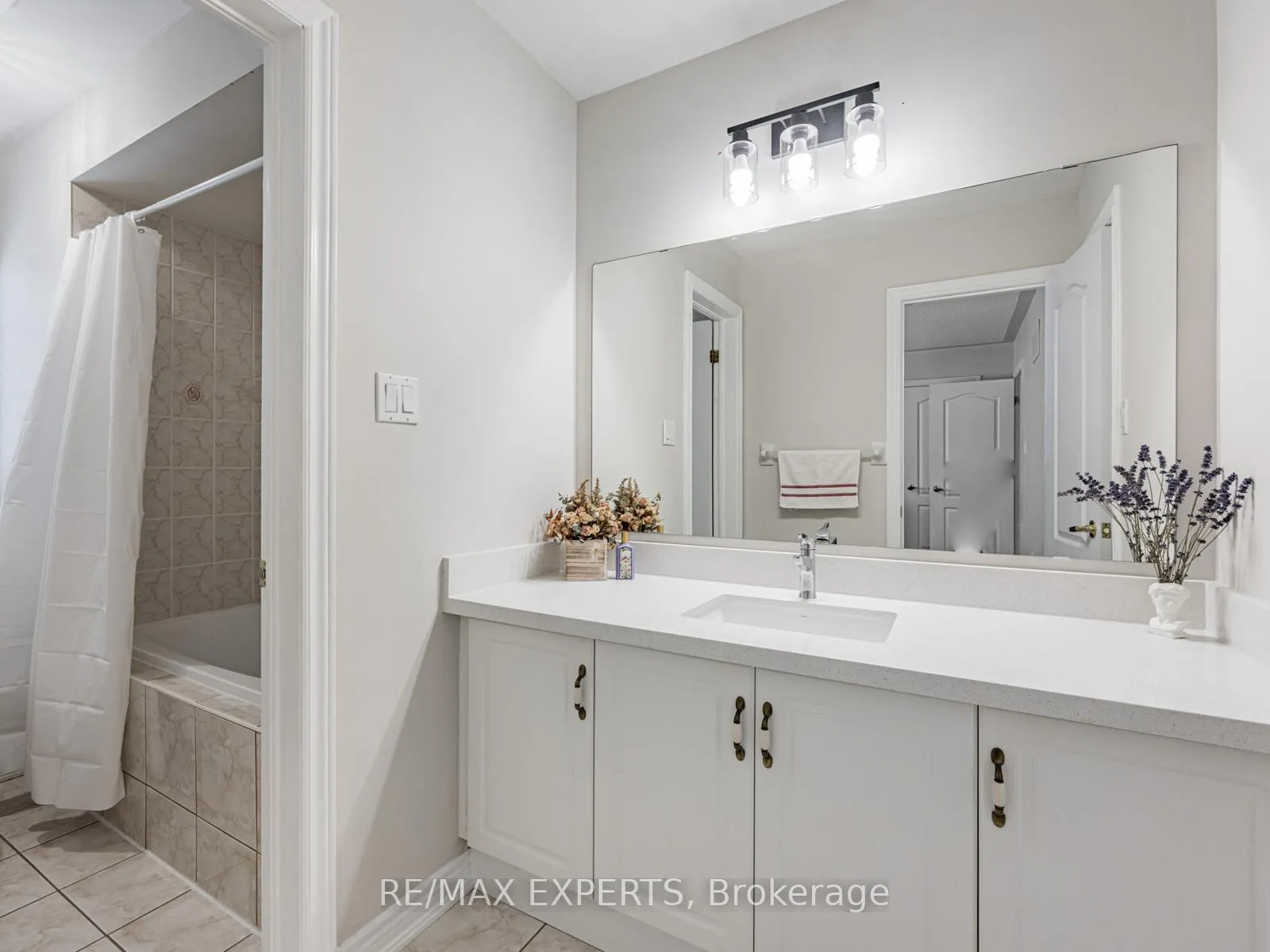 Photo 22 of 107 Saint Francis Avenue, Vaughan, Vellore Village — HOMEH