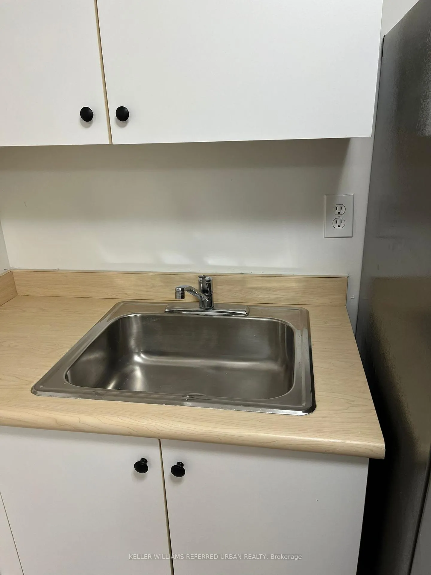 Photo 11 of Unit 2, 98 Frontenac Avenue, Toronto, Bedford Park-Nortown — HOMEH