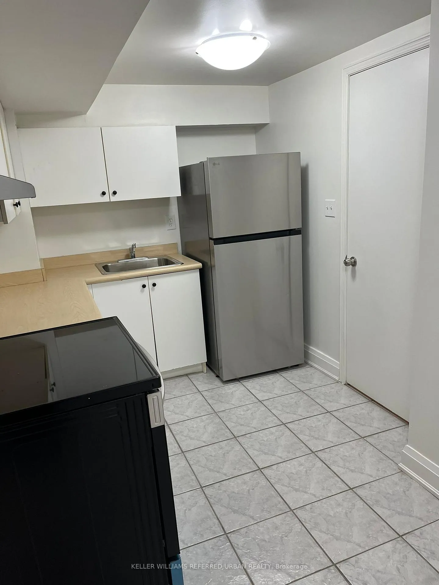 Photo 13 of Unit 2, 98 Frontenac Avenue, Toronto, Bedford Park-Nortown — HOMEH