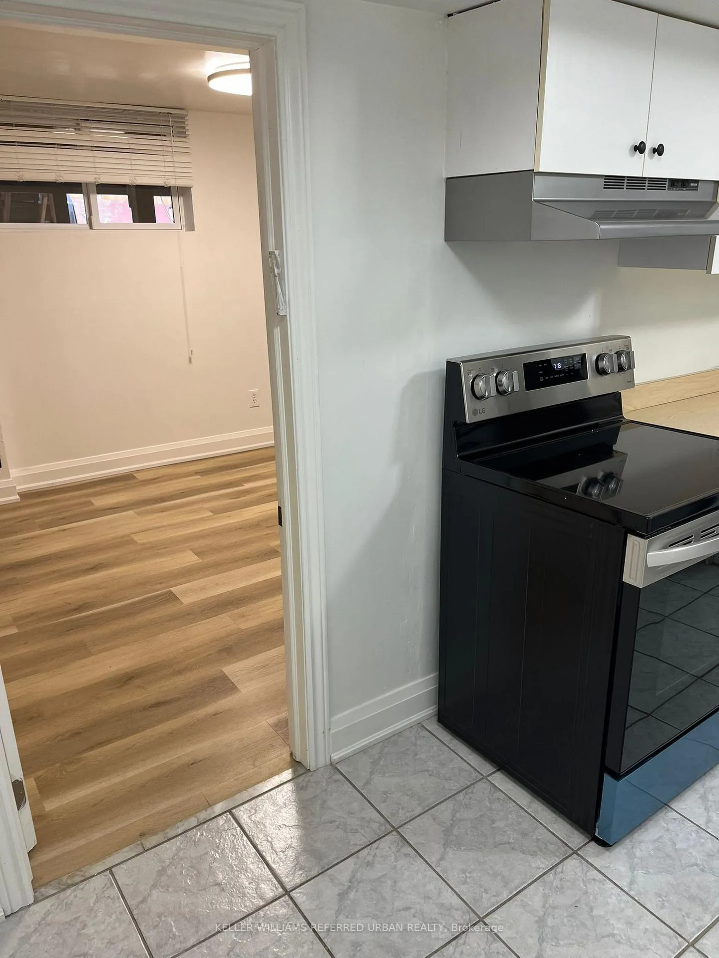 Photo 16 of Unit 2, 98 Frontenac Avenue, Toronto, Bedford Park-Nortown — HOMEH