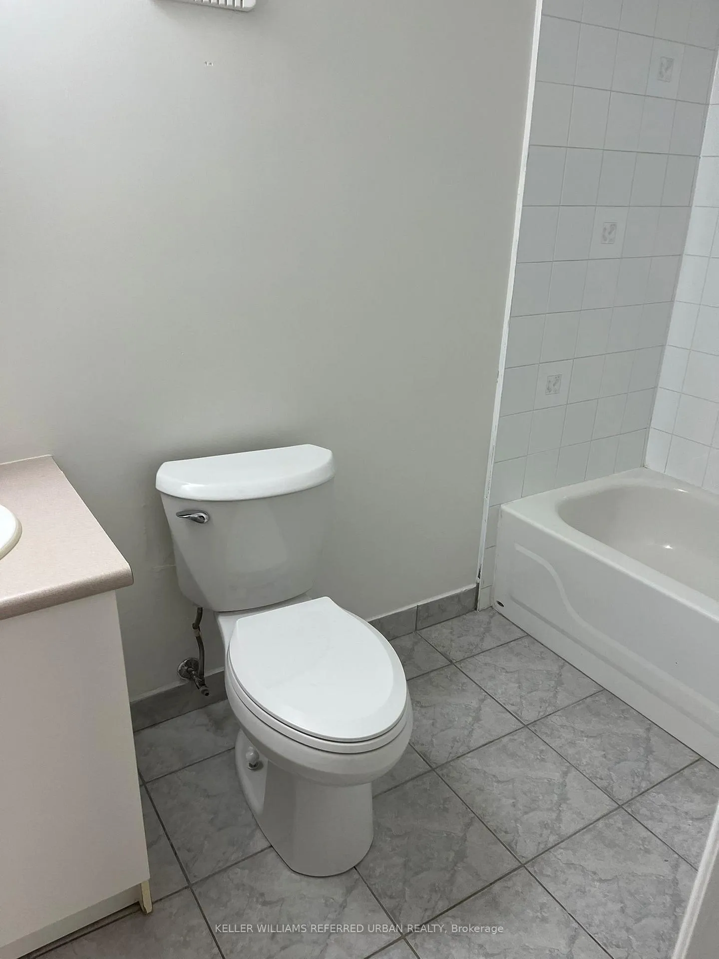 Photo 22 of Unit 2, 98 Frontenac Avenue, Toronto, Bedford Park-Nortown — HOMEH