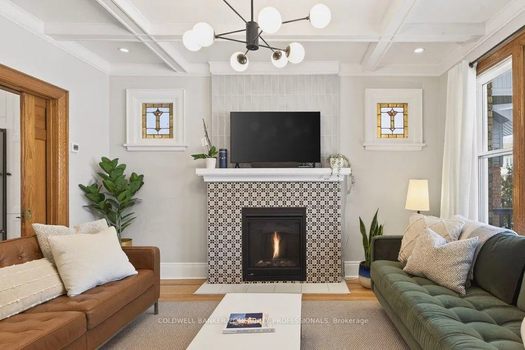 Photo 8 of 108 Rosslyn Avenue S, Hamilton, Delta — HOMEH