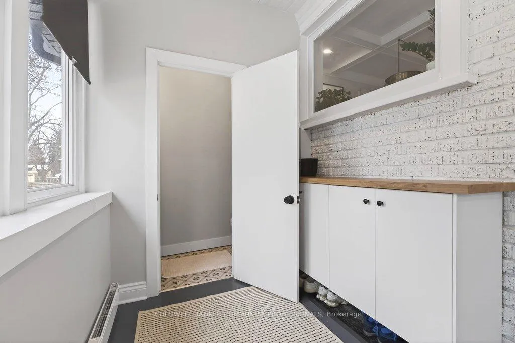 Photo 22 of 108 Rosslyn Avenue S, Hamilton, Delta — HOMEH