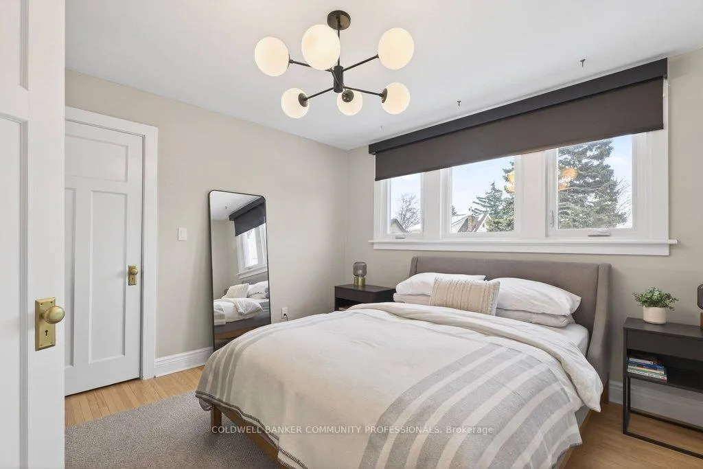 Photo 24 of 108 Rosslyn Avenue S, Hamilton, Delta — HOMEH