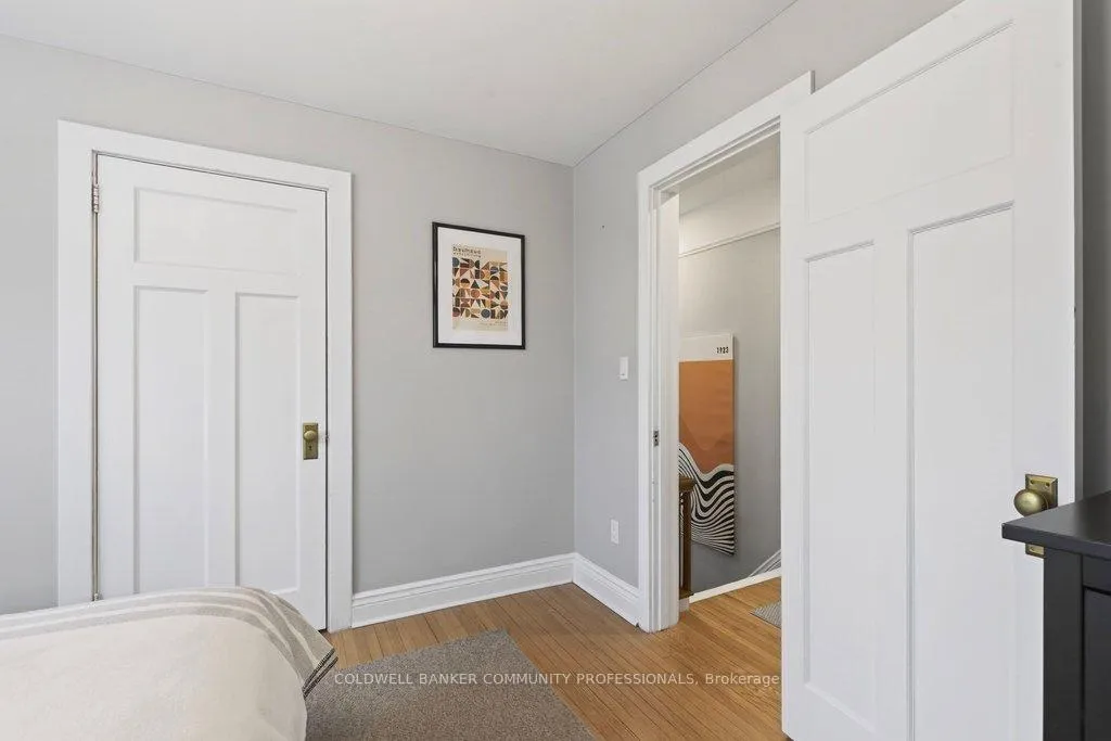 Photo 25 of 108 Rosslyn Avenue S, Hamilton, Delta — HOMEH