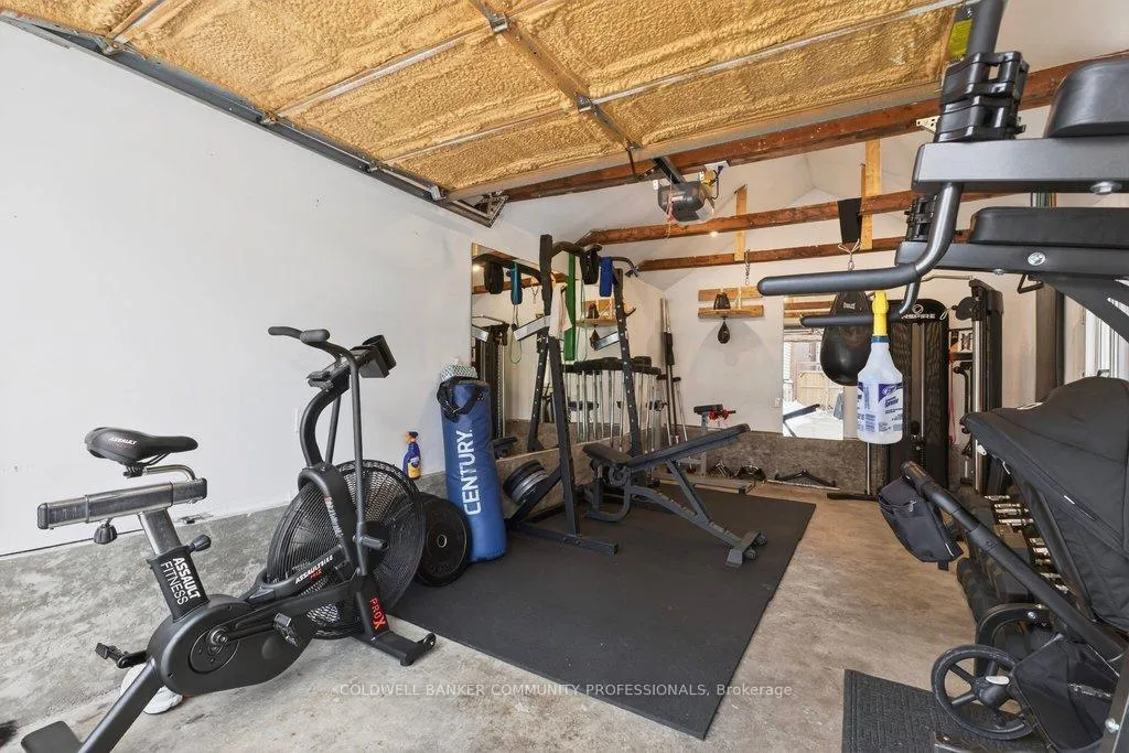 Photo 46 of 108 Rosslyn Avenue S, Hamilton, Delta — HOMEH
