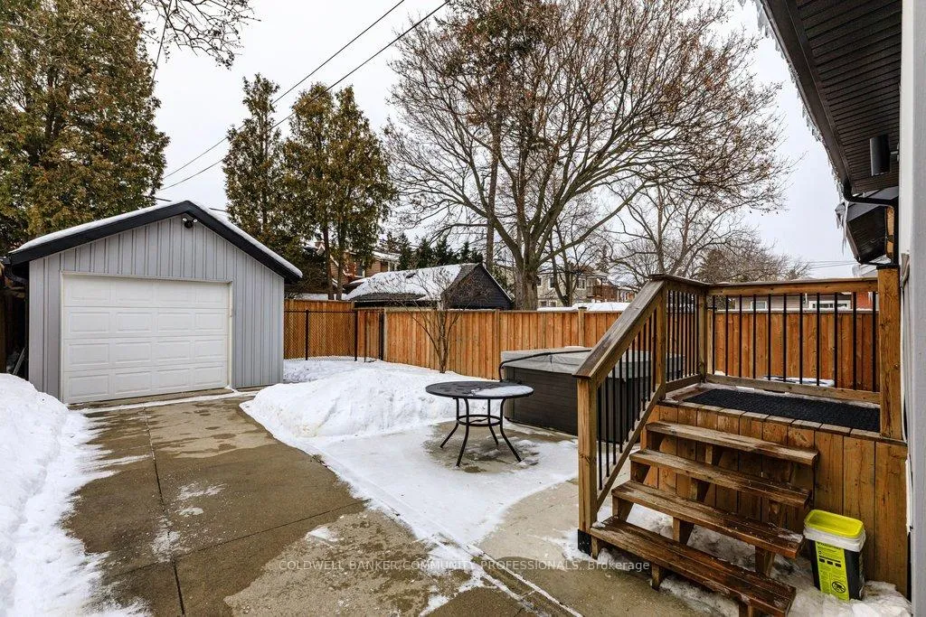 Photo 48 of 108 Rosslyn Avenue S, Hamilton, Delta — HOMEH