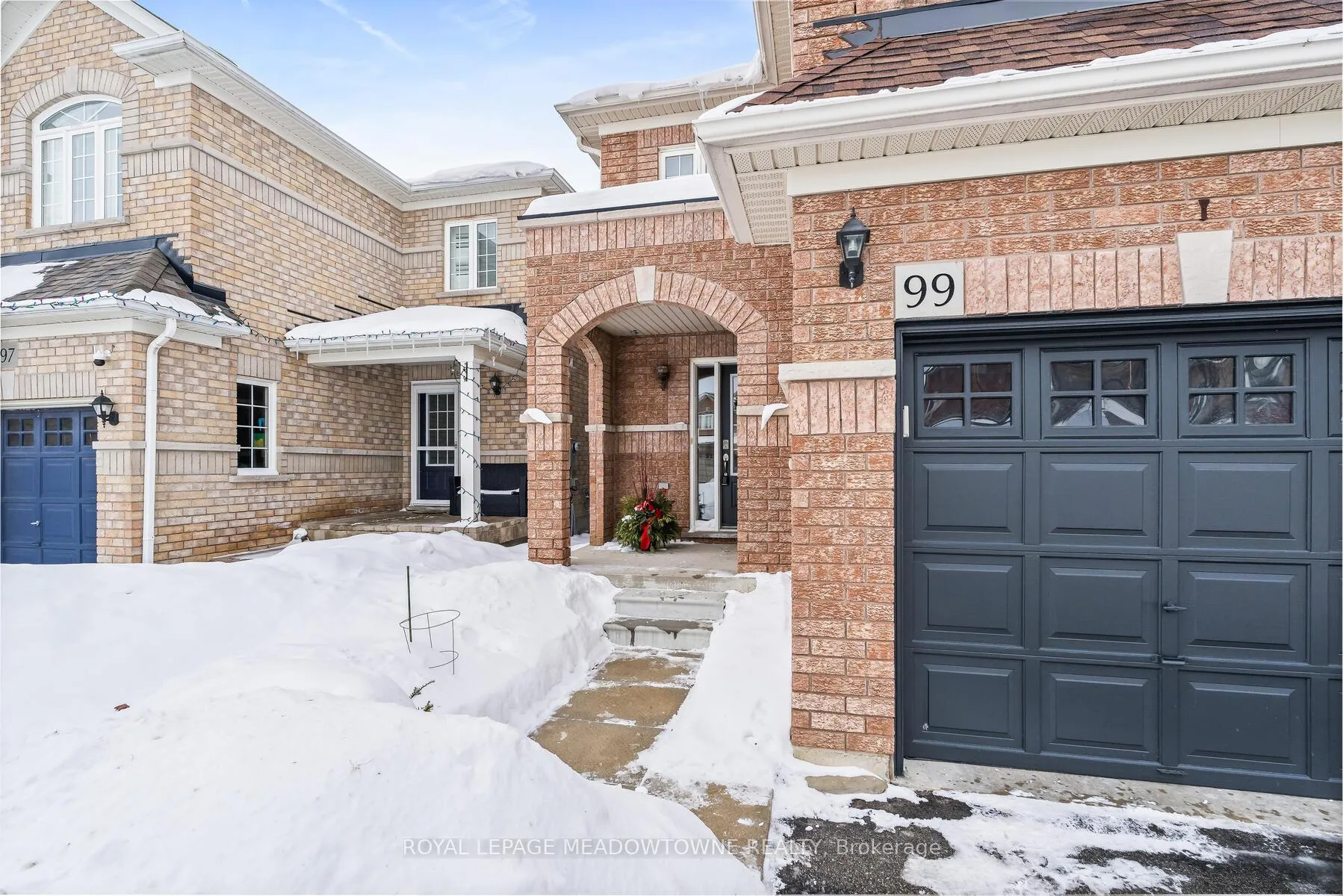 Photo 3 of 99 Snowberry Crescent, Halton Hills, Georgetown — HOMEH