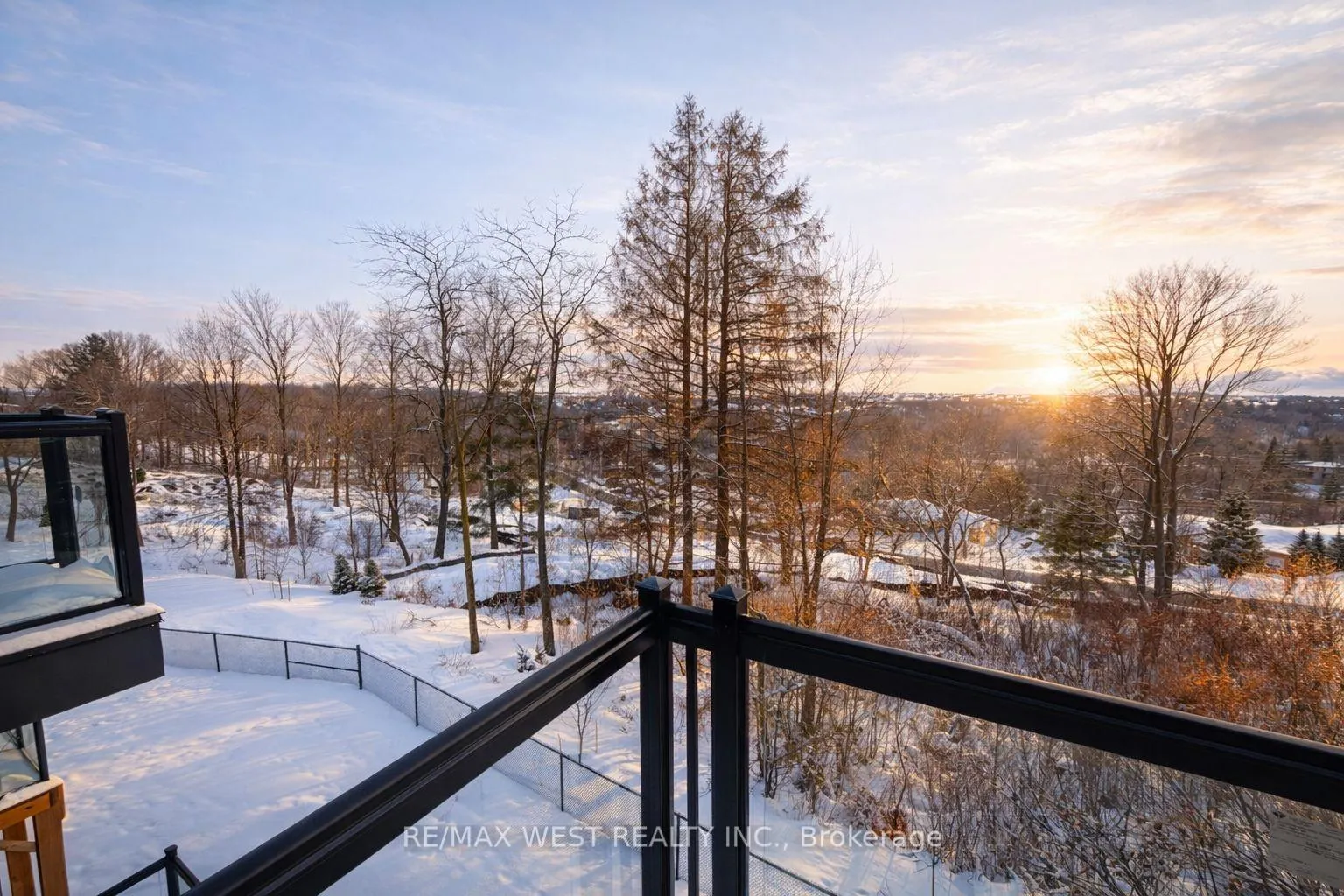 Photo 8 of 23 Paradox Street, Vaughan, Elder Mills — HOMEH