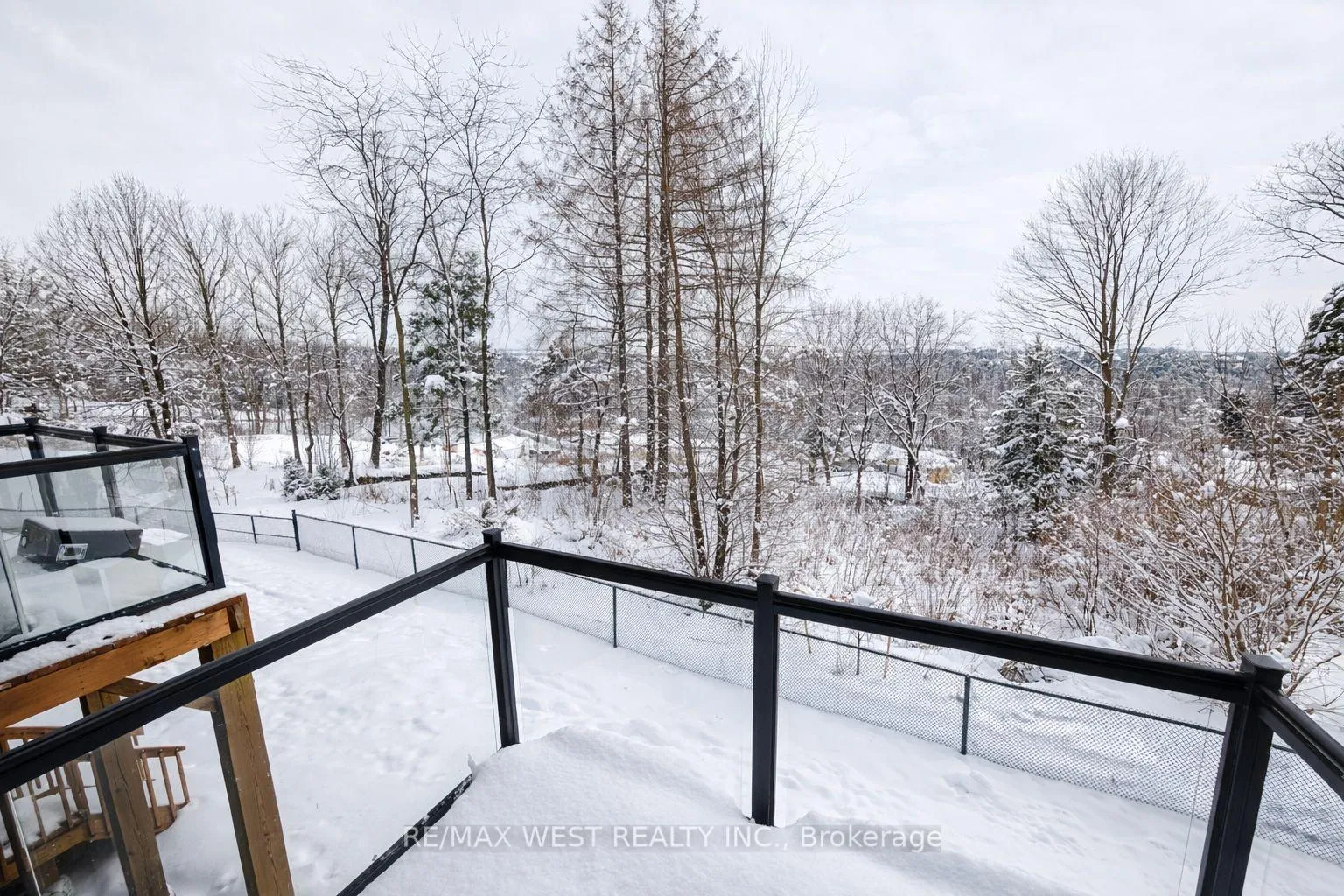 Photo 9 of 23 Paradox Street, Vaughan, Elder Mills — HOMEH