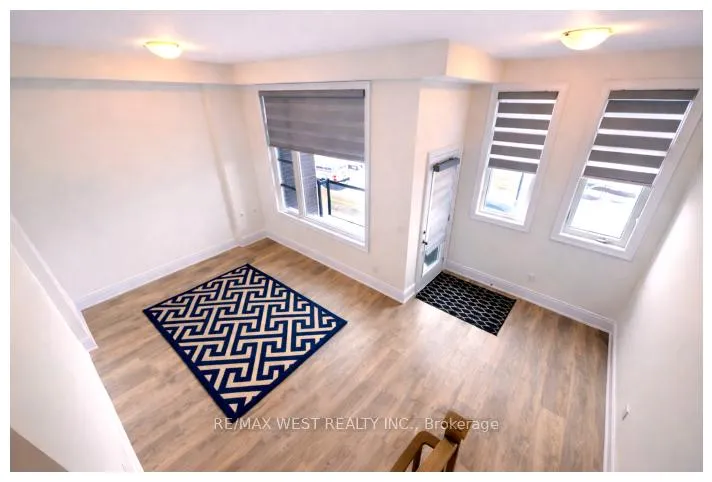 Photo 14 of 23 Paradox Street, Vaughan, Elder Mills — HOMEH