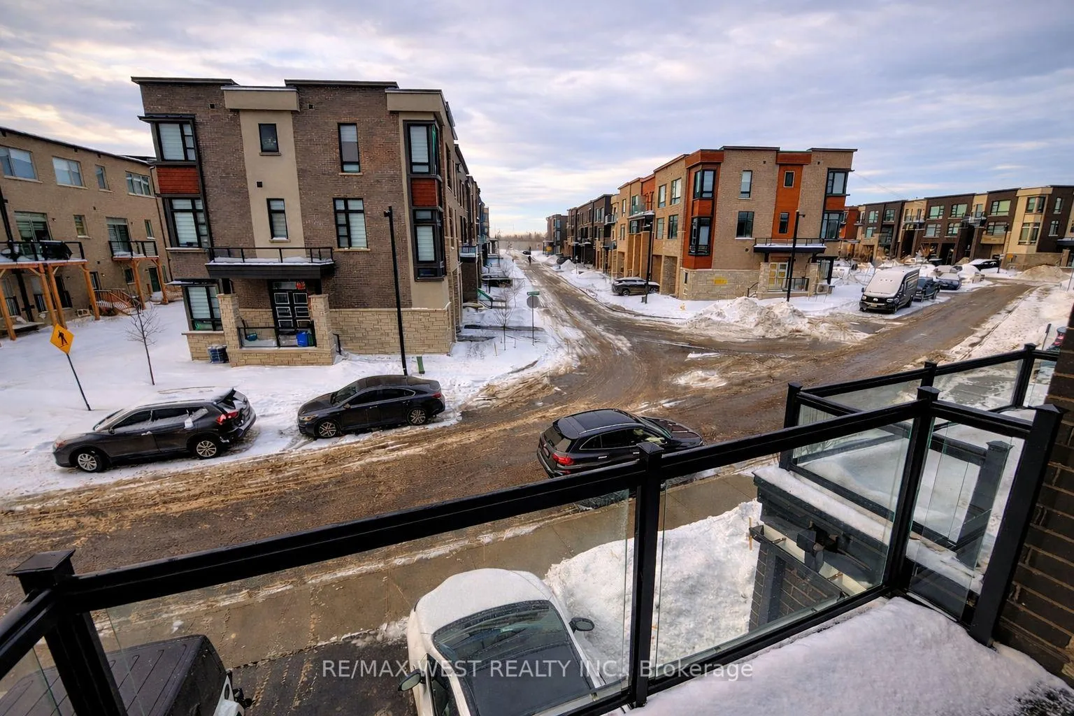 Photo 18 of 23 Paradox Street, Vaughan, Elder Mills — HOMEH