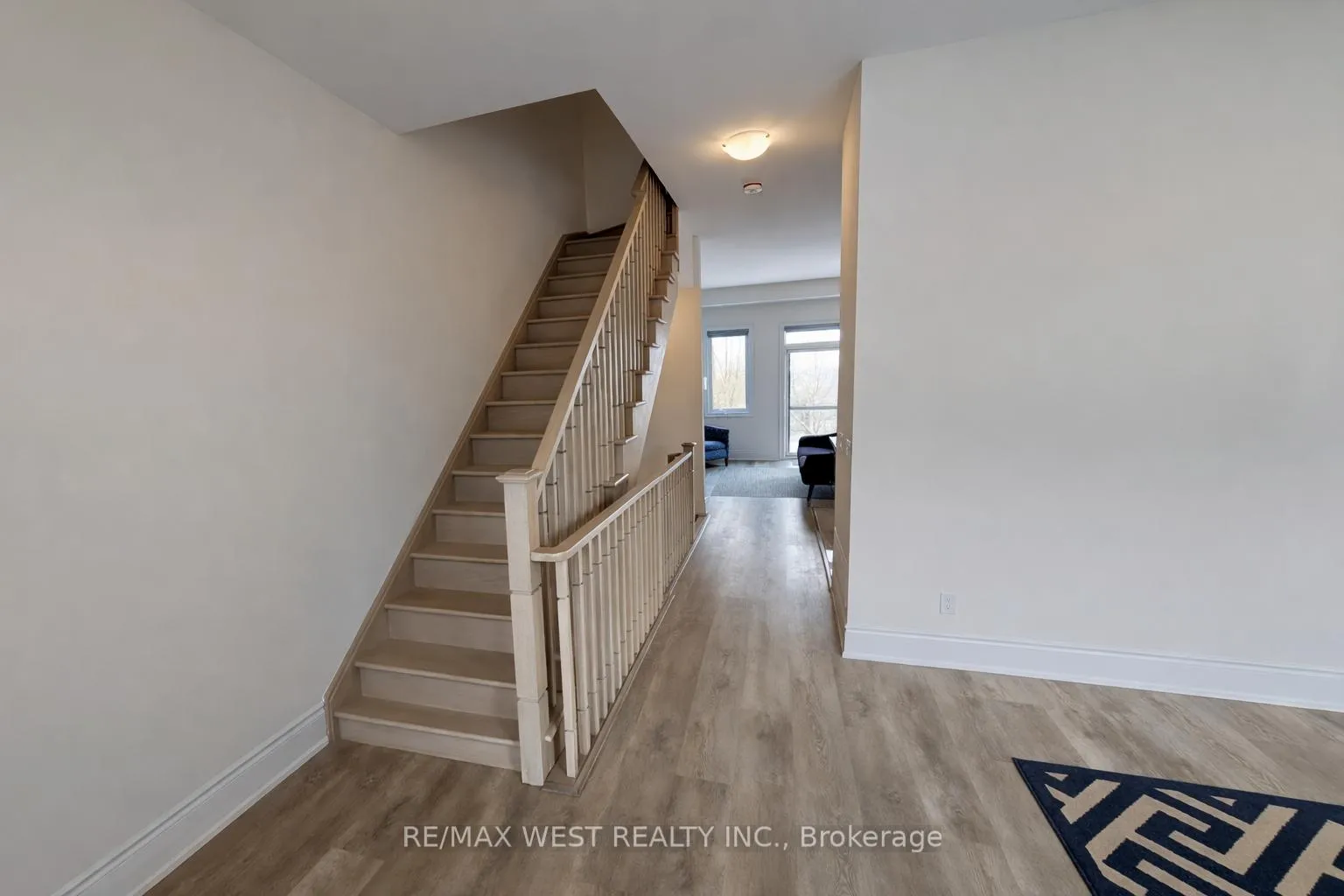 Photo 20 of 23 Paradox Street, Vaughan, Elder Mills — HOMEH