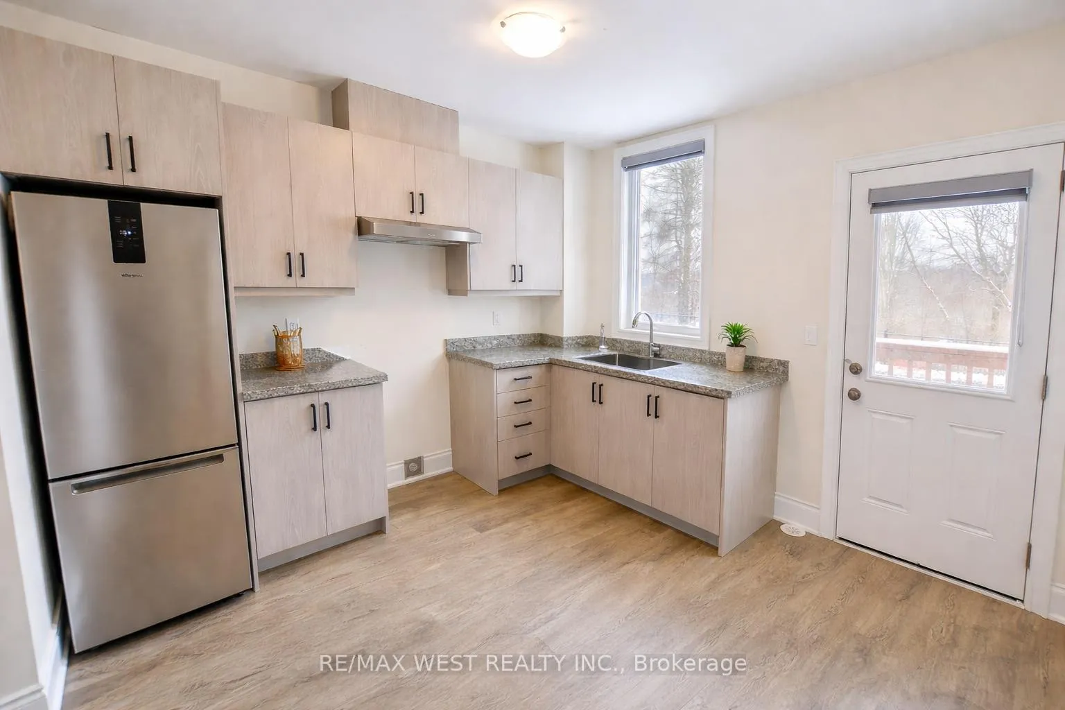 Photo 35 of 23 Paradox Street, Vaughan, Elder Mills — HOMEH