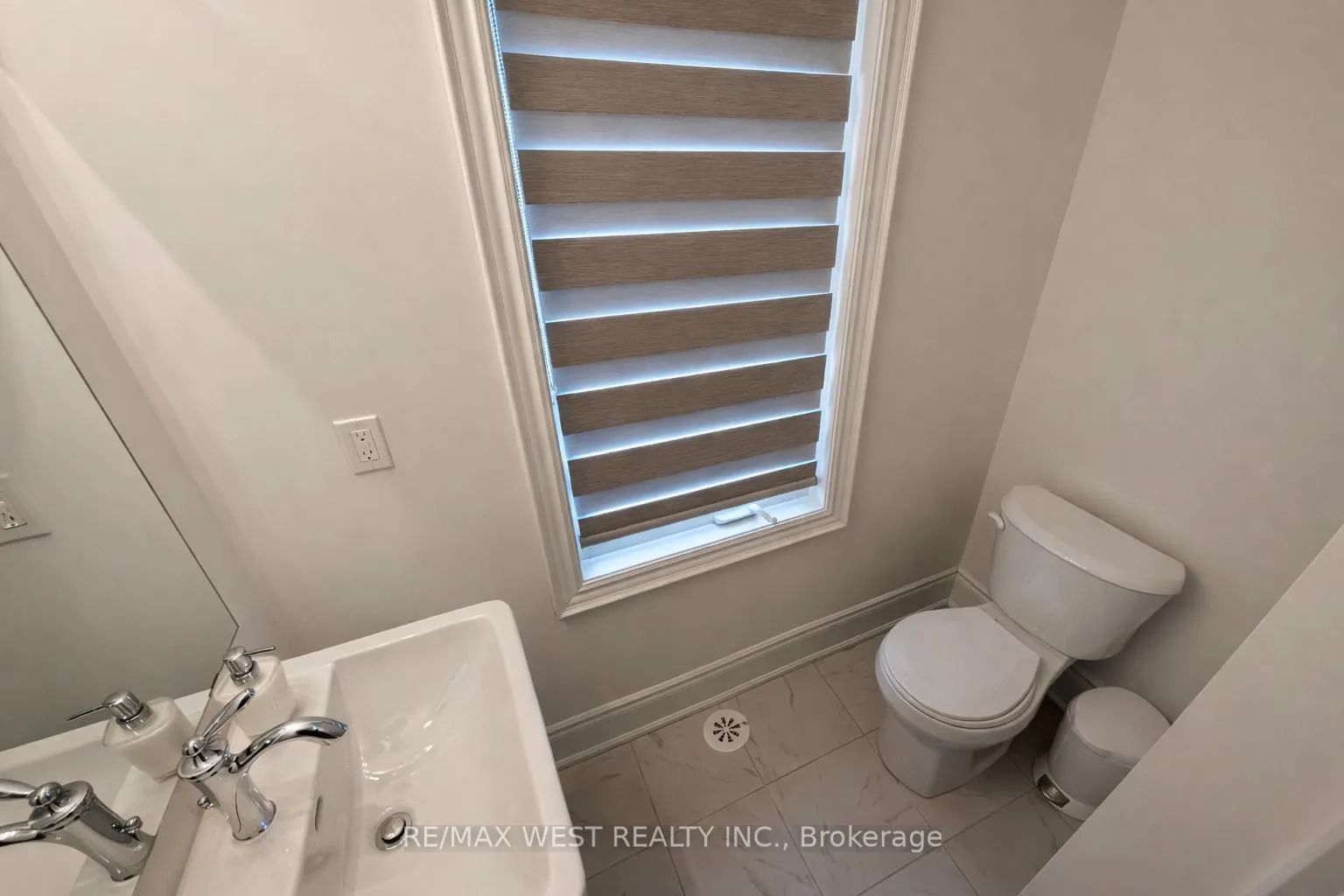 Photo 36 of 23 Paradox Street, Vaughan, Elder Mills — HOMEH