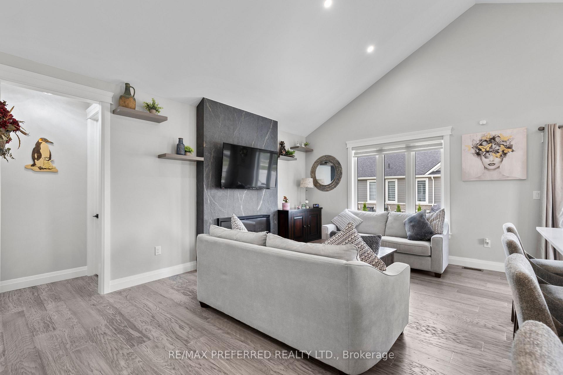 Photo 5 of 382 Matese Road, Lakeshore — HOMEH