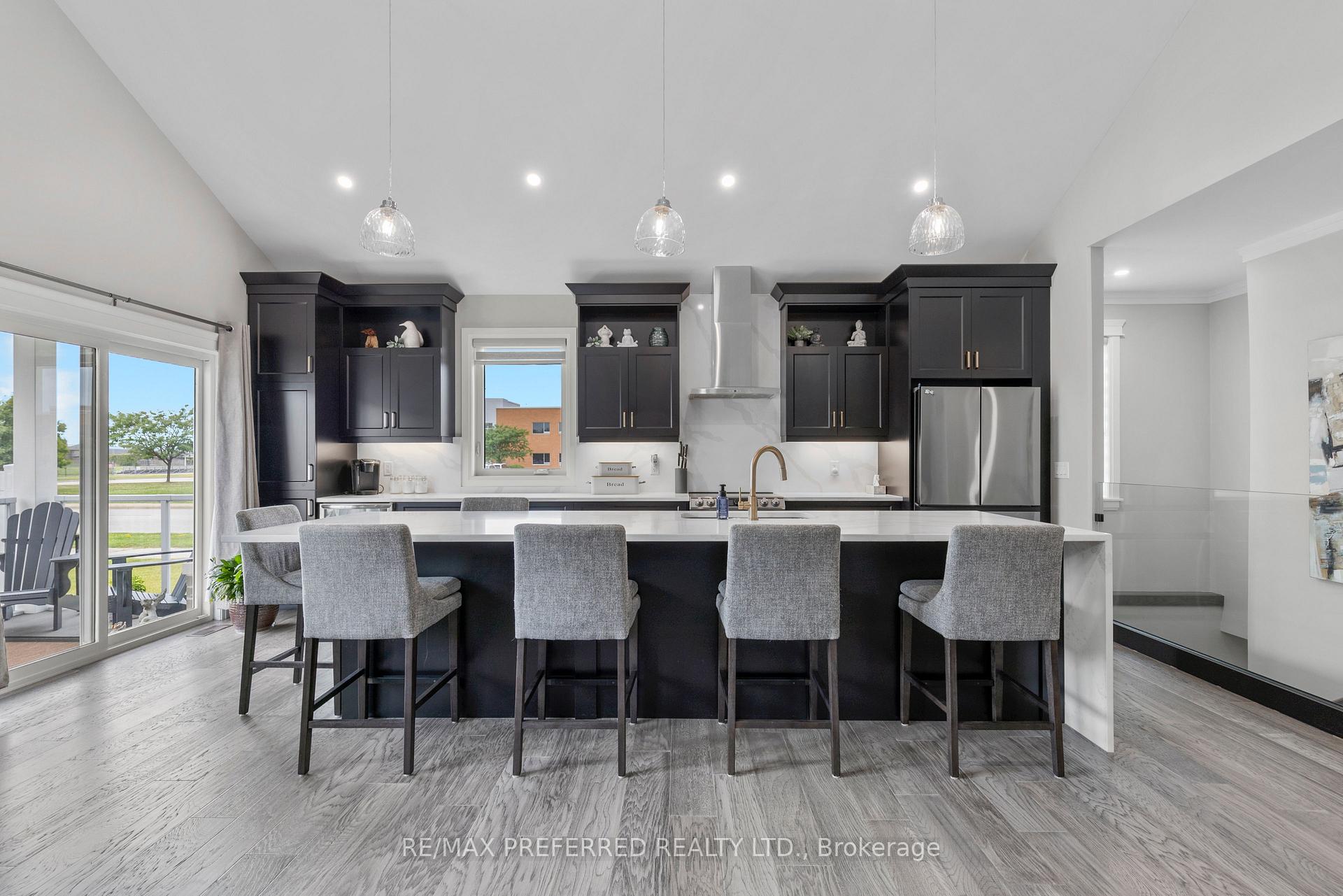 Photo 8 of 382 Matese Road, Lakeshore — HOMEH