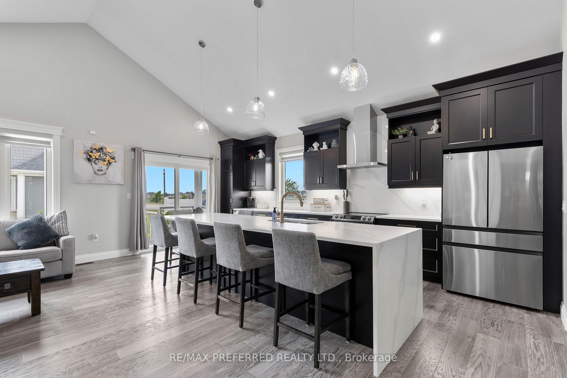 Photo 9 of 382 Matese Road, Lakeshore — HOMEH