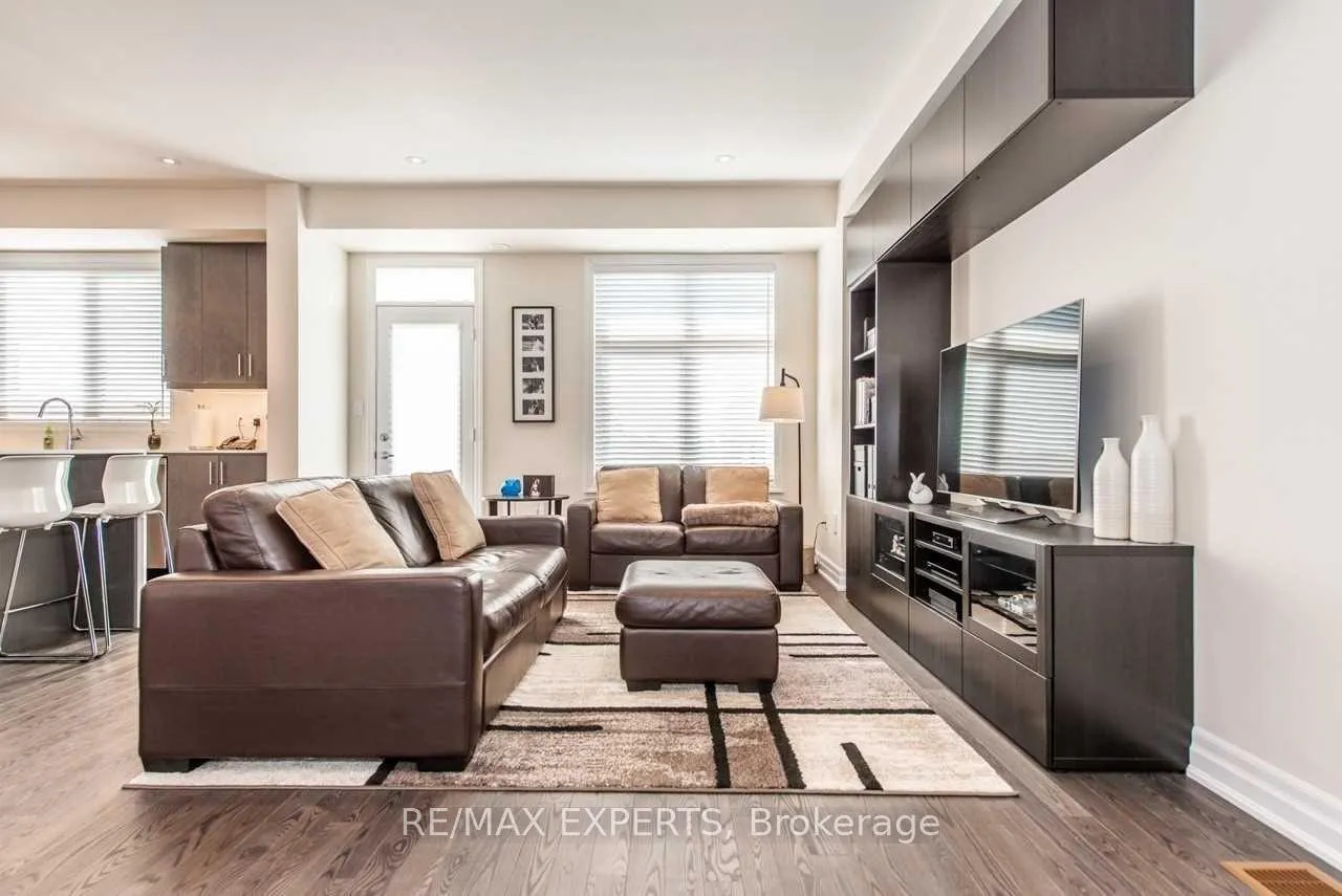 Photo 19 of 37 Juneau Street, Vaughan, East Woodbridge — HOMEH