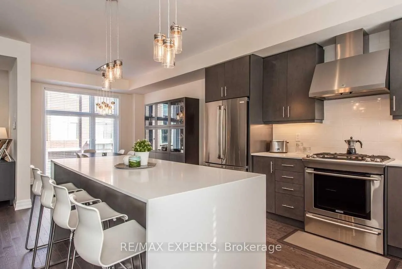 Photo 24 of 37 Juneau Street, Vaughan, East Woodbridge — HOMEH