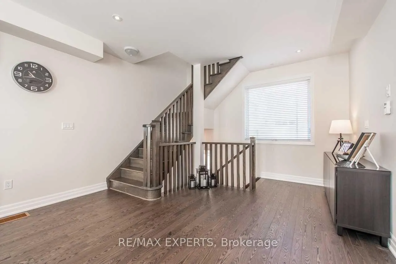 Photo 30 of 37 Juneau Street, Vaughan, East Woodbridge — HOMEH