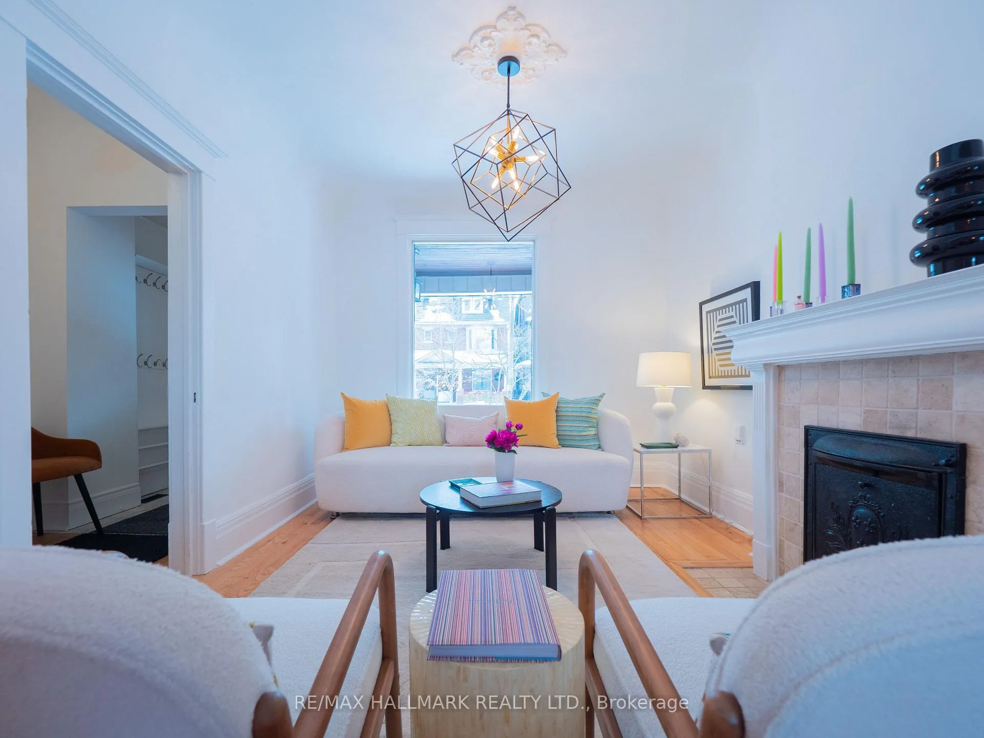 Photo 4 of 42 Garnock Avenue, Toronto, North Riverdale — HOMEH