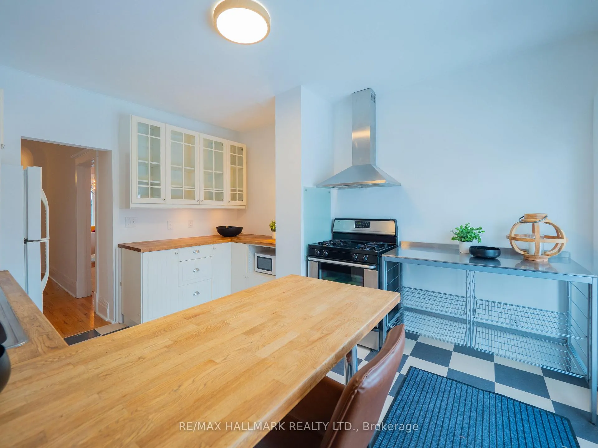 Photo 12 of 42 Garnock Avenue, Toronto, North Riverdale — HOMEH