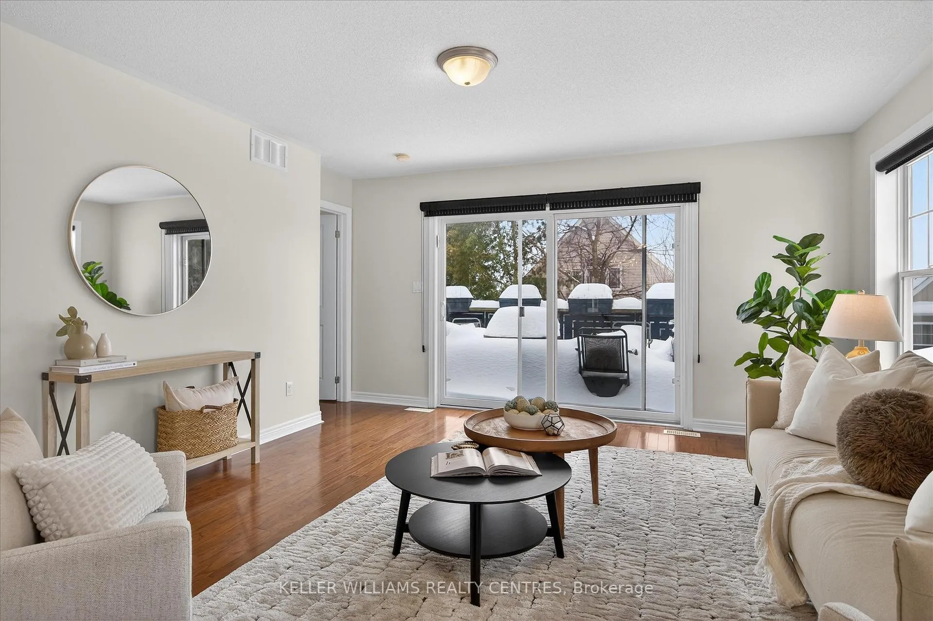 Photo 13 of 186 bowen Drive, Peterborough, Northcrest Ward 5 — HOMEH