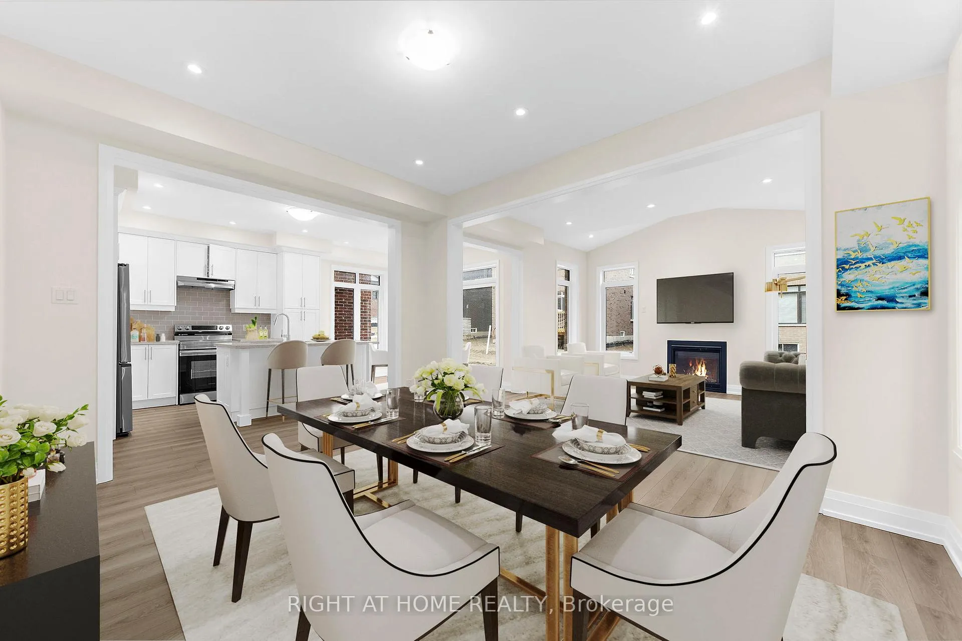 Photo 2 of 33 Calypso Avenue, Springwater, Midhurst — HOMEH