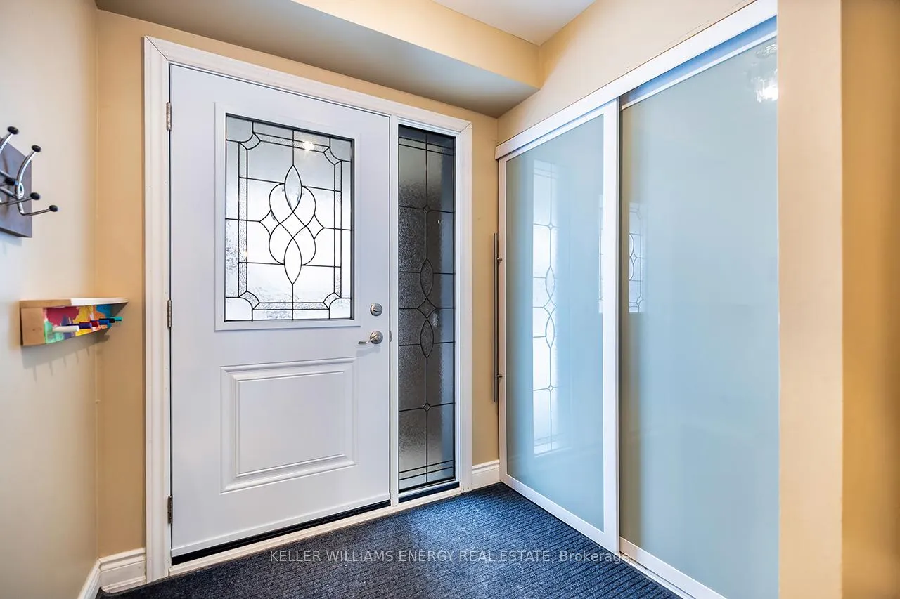 Photo 5 of 30 Glenmount Court, Whitby, Lynde Creek — HOMEH