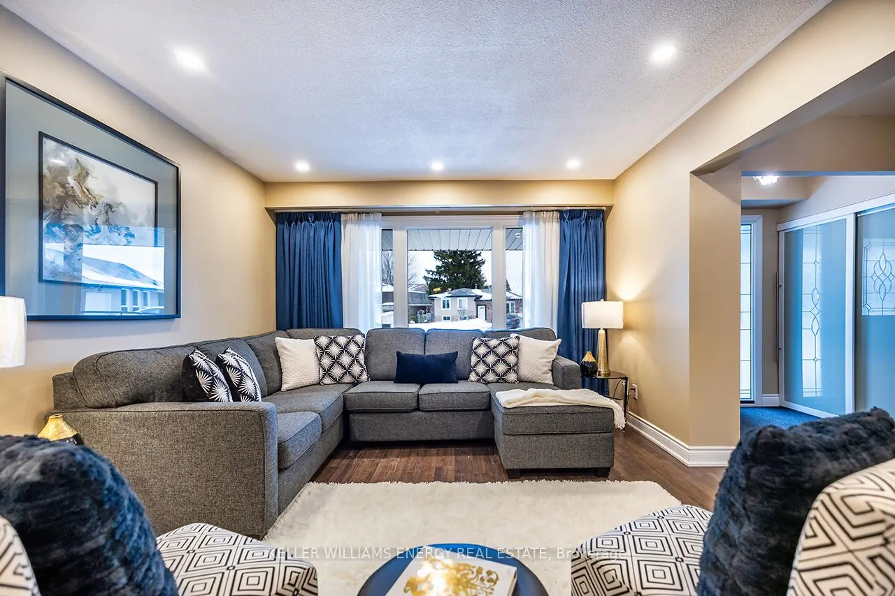 Photo 7 of 30 Glenmount Court, Whitby, Lynde Creek — HOMEH