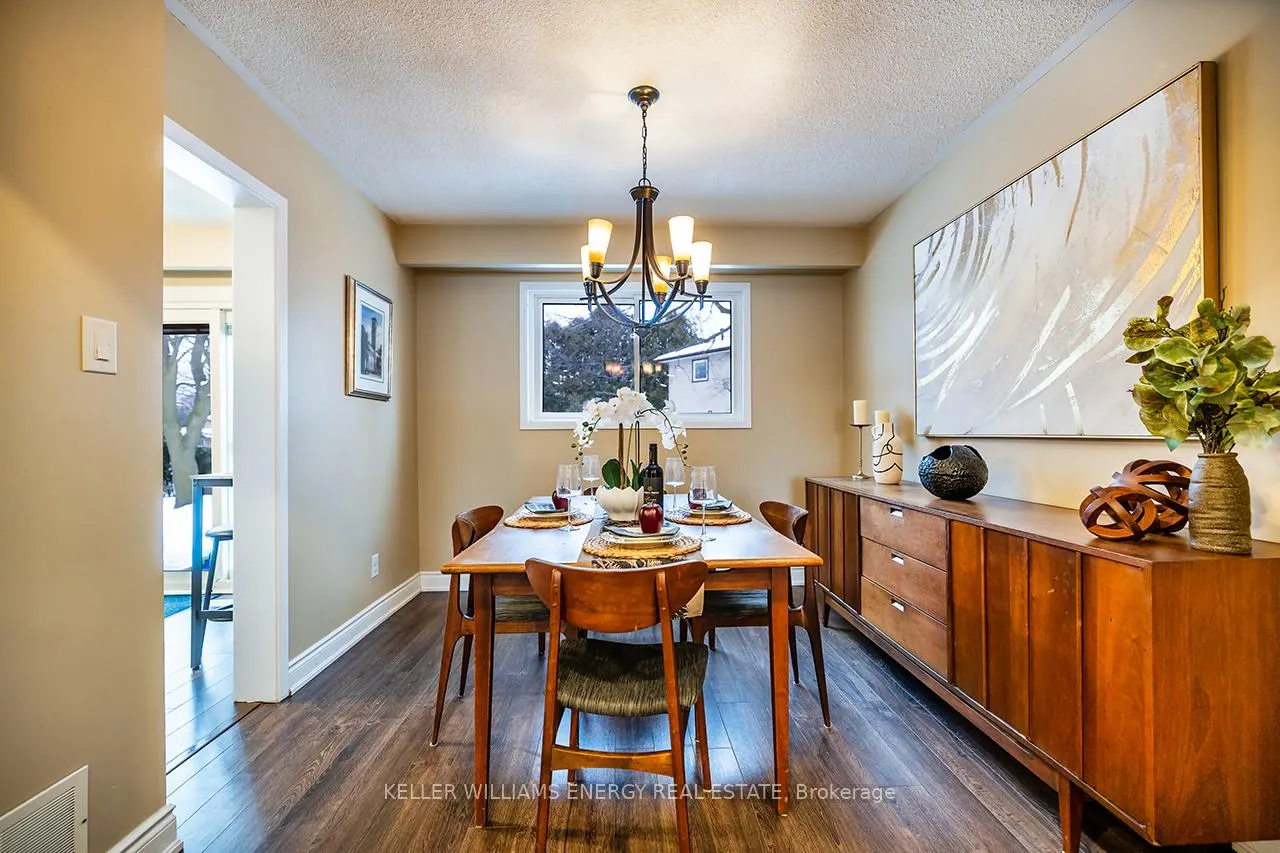 Photo 9 of 30 Glenmount Court, Whitby, Lynde Creek — HOMEH